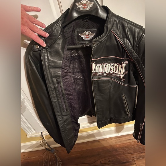 Harley Davidson Leather Ladies Medium Jacket - Picture 7 of 10